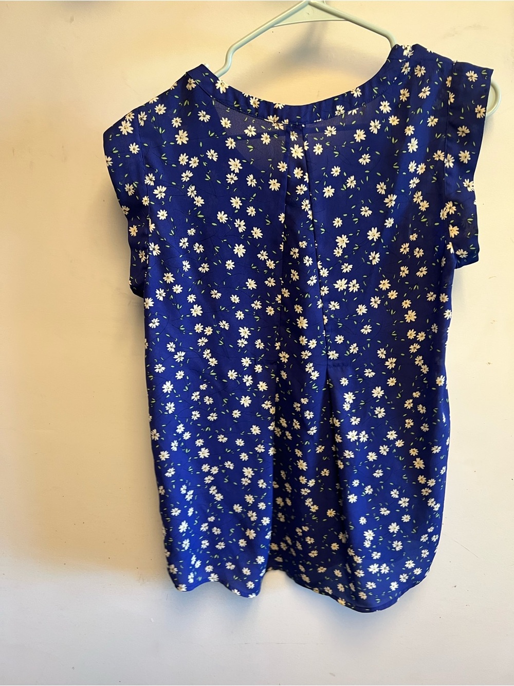 Pleione Royal Blue Daisy Print Cap-Sleeve Blouse